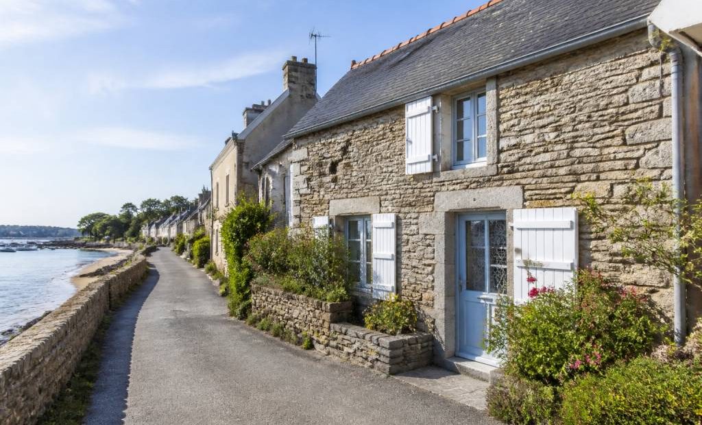 A vendre maison de pêcheur : conseils pour trouver le bien idéal en bord de mer