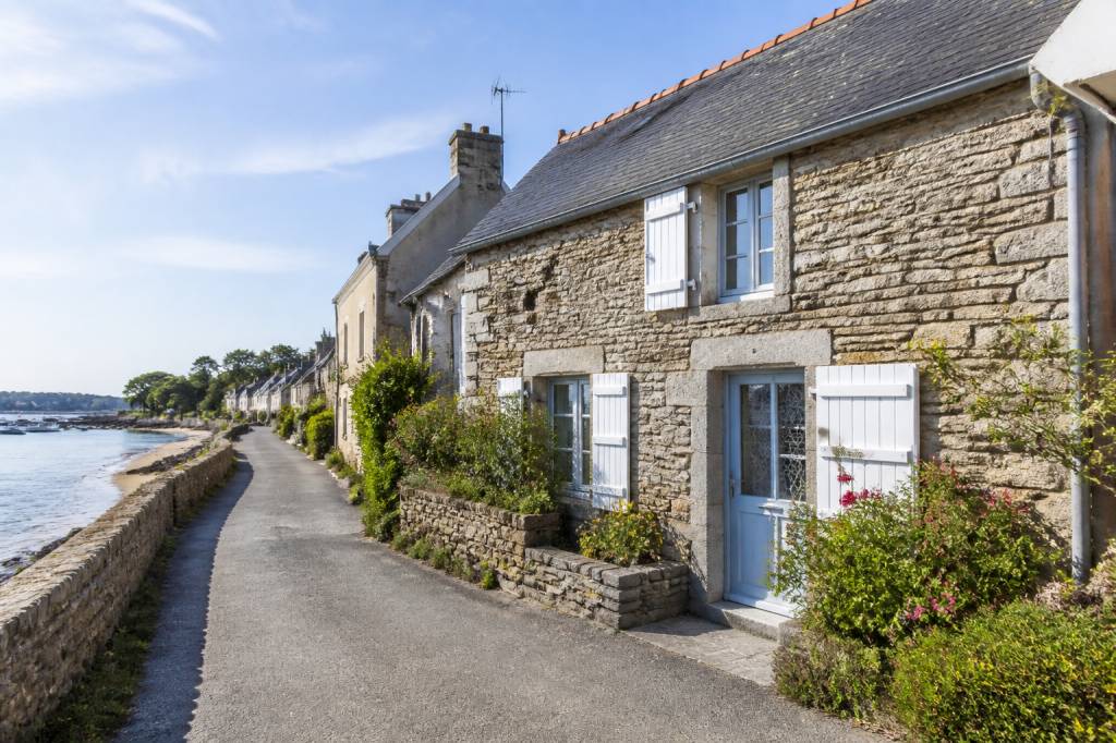 A vendre maison de pêcheur : conseils pour trouver le bien idéal en bord de mer